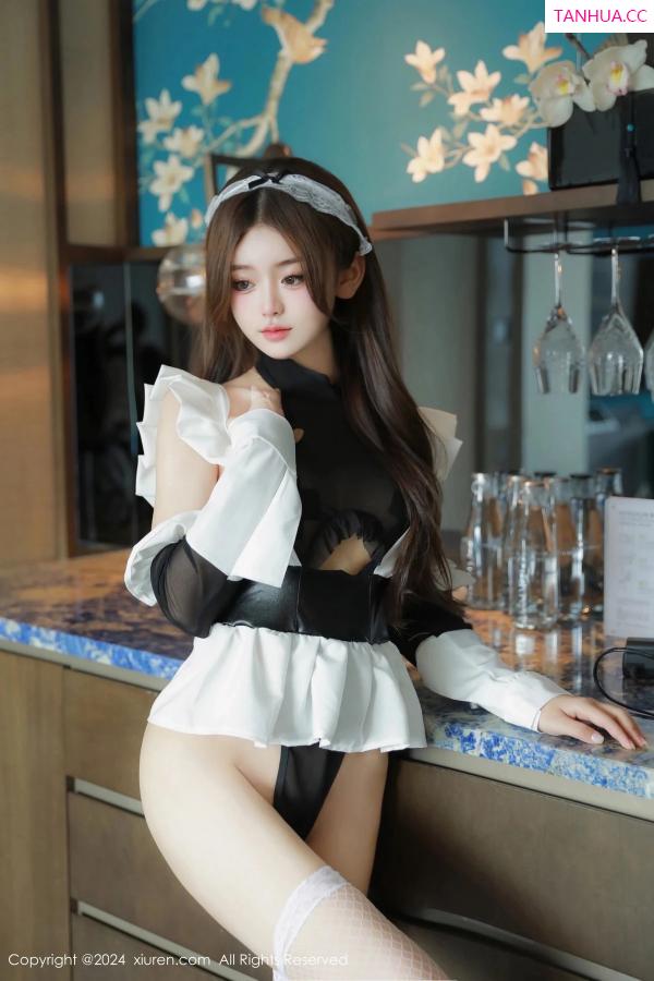   [XiuRen]高清写真图 2024.03.25 No.8282 媃柔rourou 丝袜美腿第57张图片